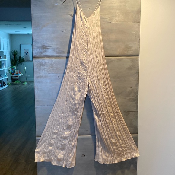 Zara wrinkled Effect Satin Jumpsuit and Over Size shirt. - Picture 4 of 7